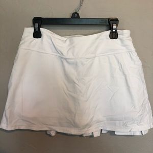 White lulu tennis skirt